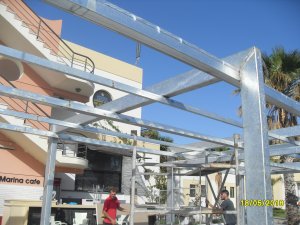 ΠΕΡΓΚΟΛΑ ΣΕ ΚΑΦΕΤΕΡΙΑ ΣΤΗΝ ΜΑΡΙΝΑ ΤΗΣ ΚΩ 110m2