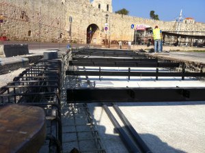 ΠΕΖΟΔΡΟΜΟΣ 400μ ΣΤΟ ΛΙΜΑΝΙ ΤΗΣ ΡΟΔΟΥ