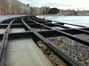 ΠΕΖΟΔΡΟΜΟΣ 400μ ΣΤΟ ΛΙΜΑΝΙ ΤΗΣ ΡΟΔΟΥ