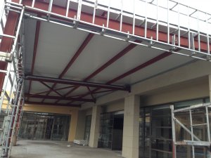 ΠΡΟΕΚΤΑΣΗ ΕΣΤΙΑΤΟΡΙΟΥ 188Μ2 ΜΕ ΠΑΝΕΛ ΚΑΙ ΣΚΕΛΕΤΟ ΓΙΑ ΤΣΙΜΕΝΤΟΣΑΝΙΔΑ ΣΤΟ ΞΕΝΟΔΟΧΕΙΟ ASTIR ODYSSEUS ΣΤΟ ΤΙΓΚΑΚΙ