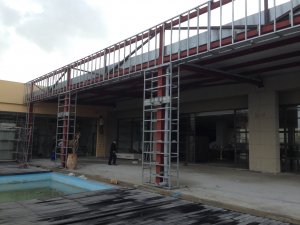 ΠΡΟΕΚΤΑΣΗ ΕΣΤΙΑΤΟΡΙΟΥ 188Μ2 ΜΕ ΠΑΝΕΛ ΚΑΙ ΣΚΕΛΕΤΟ ΓΙΑ ΤΣΙΜΕΝΤΟΣΑΝΙΔΑ ΣΤΟ ΞΕΝΟΔΟΧΕΙΟ ASTIR ODYSSEUS ΣΤΟ ΤΙΓΚΑΚΙ