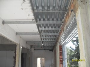 ΟΨΕΙΣ ΚΑΙ ΣΥΜΜΙΚΤΕΣ ΚΑΤΑΣΚΕΥΕΣ ΣΤΟ ΞΕΝΟΔΟΧΕΙΟ ΜΠΟΕΜ