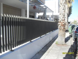 ΚΑΓΚΕΛΑ ΚΑΙ ΠΕΡΓΟΛΕΣ ΣΕ ΚΑΤΟΙΚΙΑ ΣΤΟ ΚΕΝΤΡΟ ΤΗΣ ΠΟΛΗΣ ΤΗΣ ΚΩ