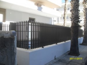 ΚΑΓΚΕΛΑ ΚΑΙ ΠΕΡΓΟΛΕΣ ΣΕ ΚΑΤΟΙΚΙΑ ΣΤΟ ΚΕΝΤΡΟ ΤΗΣ ΠΟΛΗΣ ΤΗΣ ΚΩ